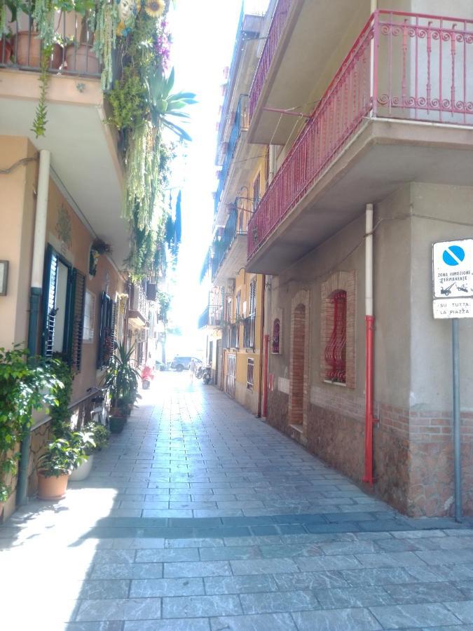 Vacanza Taormina Mare Mazzeo Exterior foto